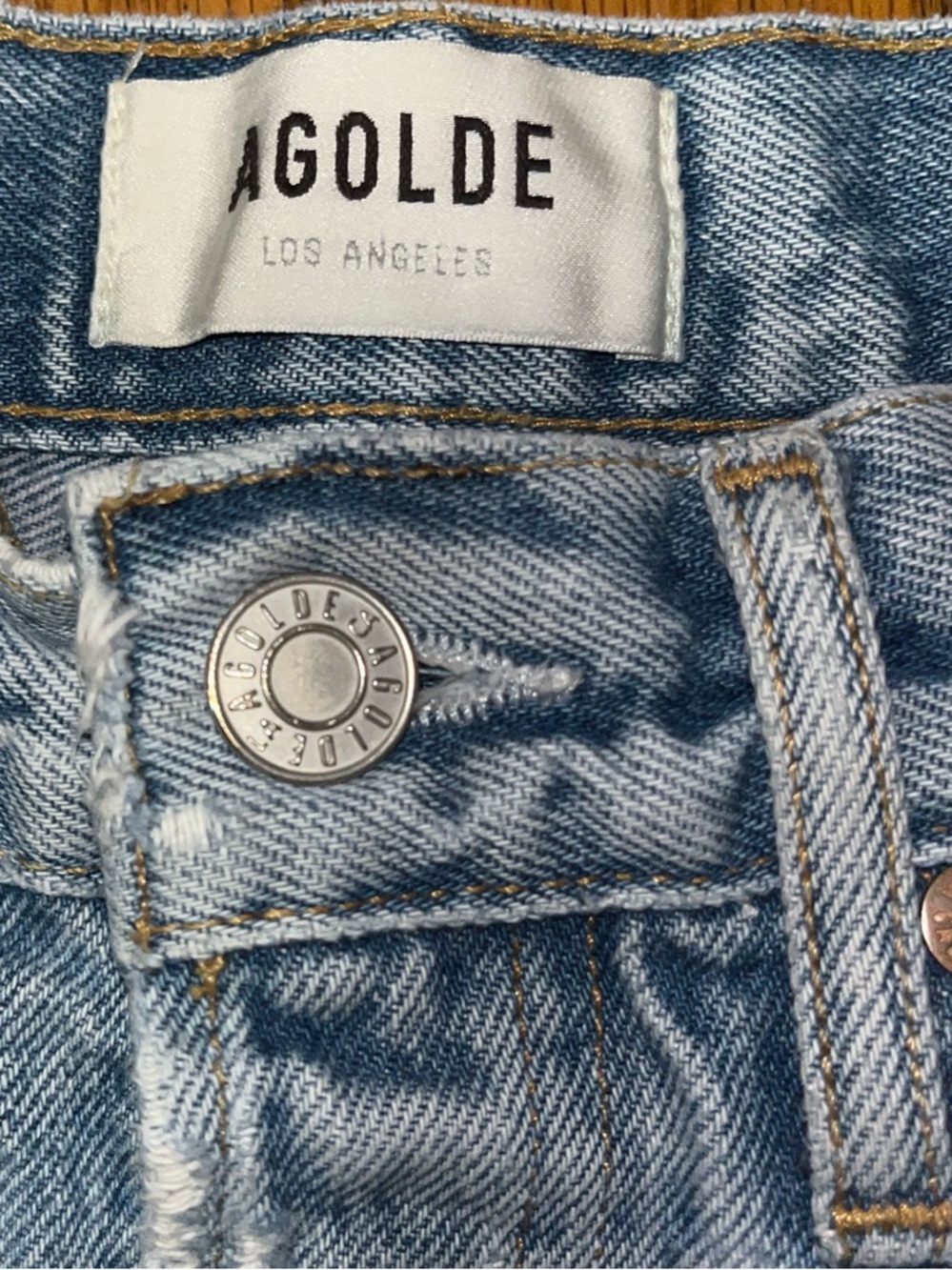 Agolde Parker Button Fly Distressed Blue Denim Shorts Size 24 - Picture 2 of 12